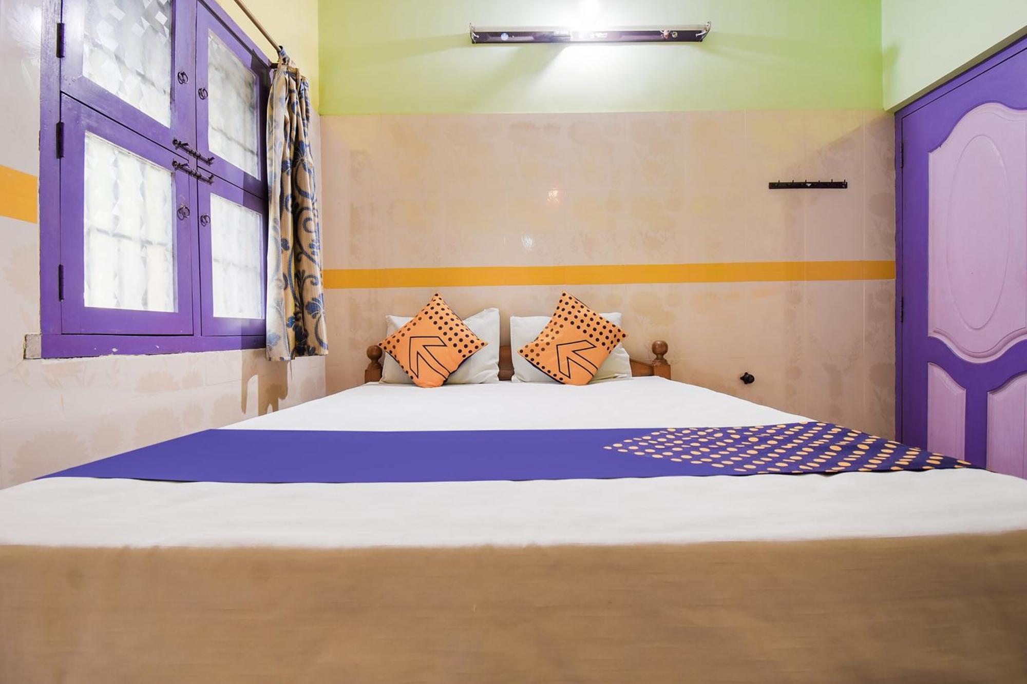 Hotel O K.S.Lodge Tribhuvanam Esterno foto